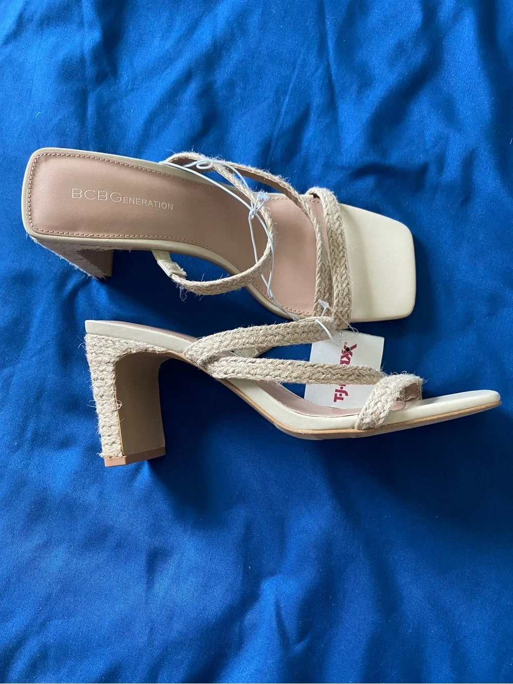 NWT BCBGeneration Fisher sandal 7 1/2